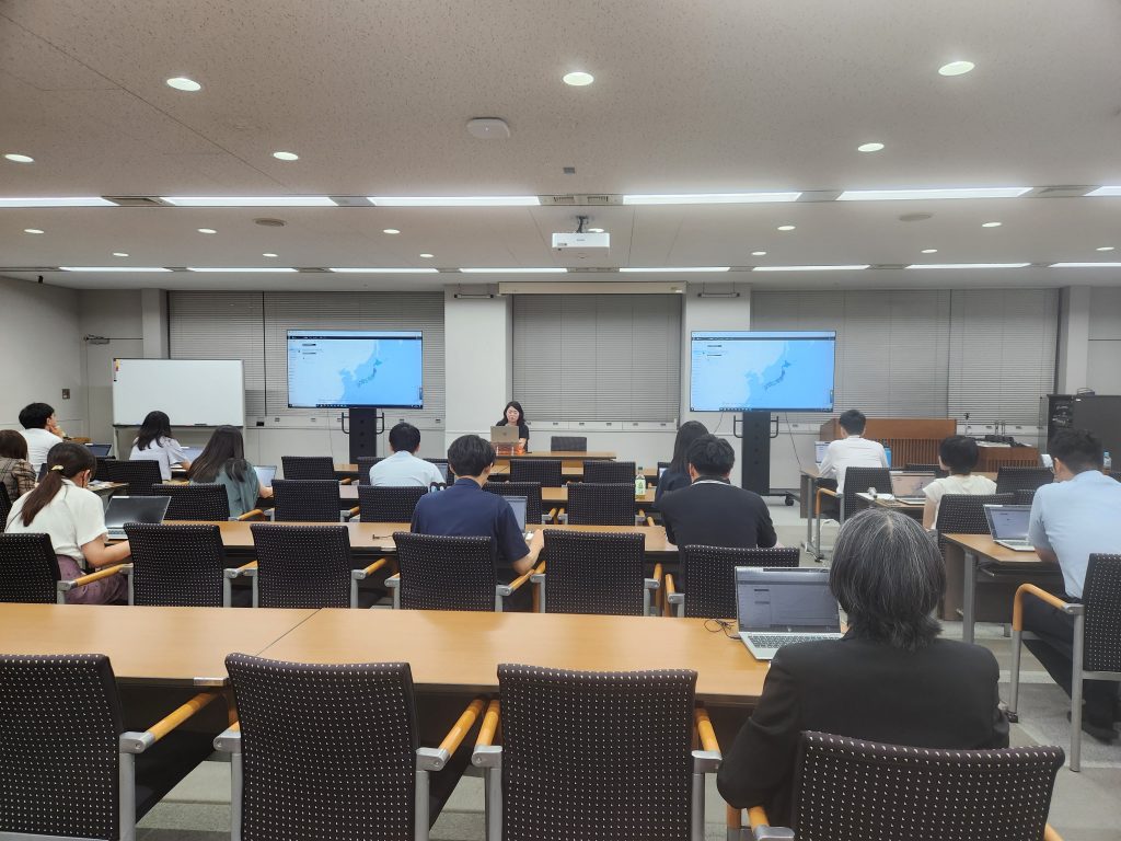 2024年度出向職員による出前講座の様子(RESAS 地域経済分析システムの紹介)