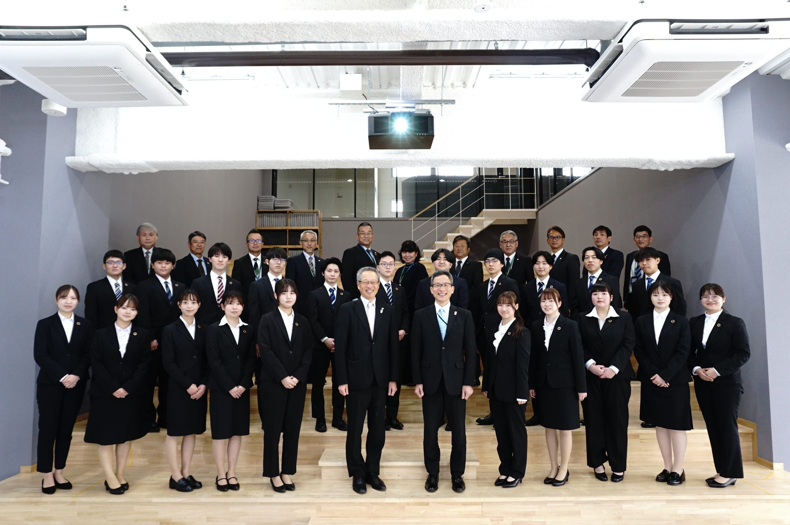 橋本組入社式