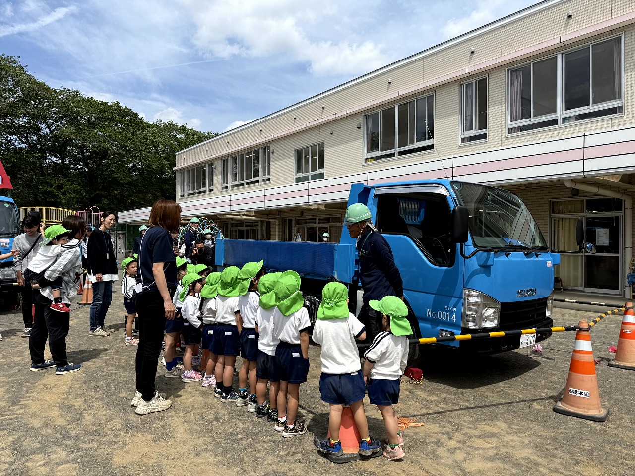 出張授業を開催